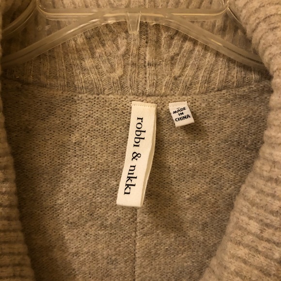 Robbi and Nikki molted wool sweater - Picture 2 of 3